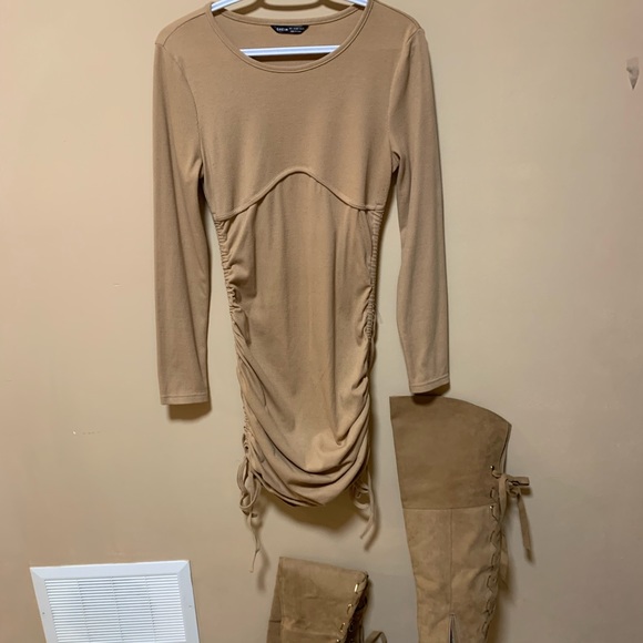 Selling as an outfit or separate - Picture 2 of 5